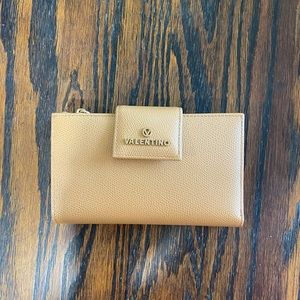 Valentino wallet